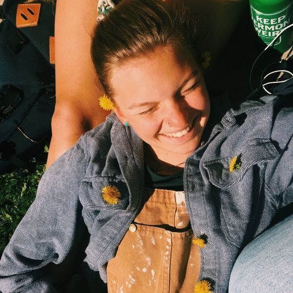 Meet your Posher, Eliza - Picture 1 of 1